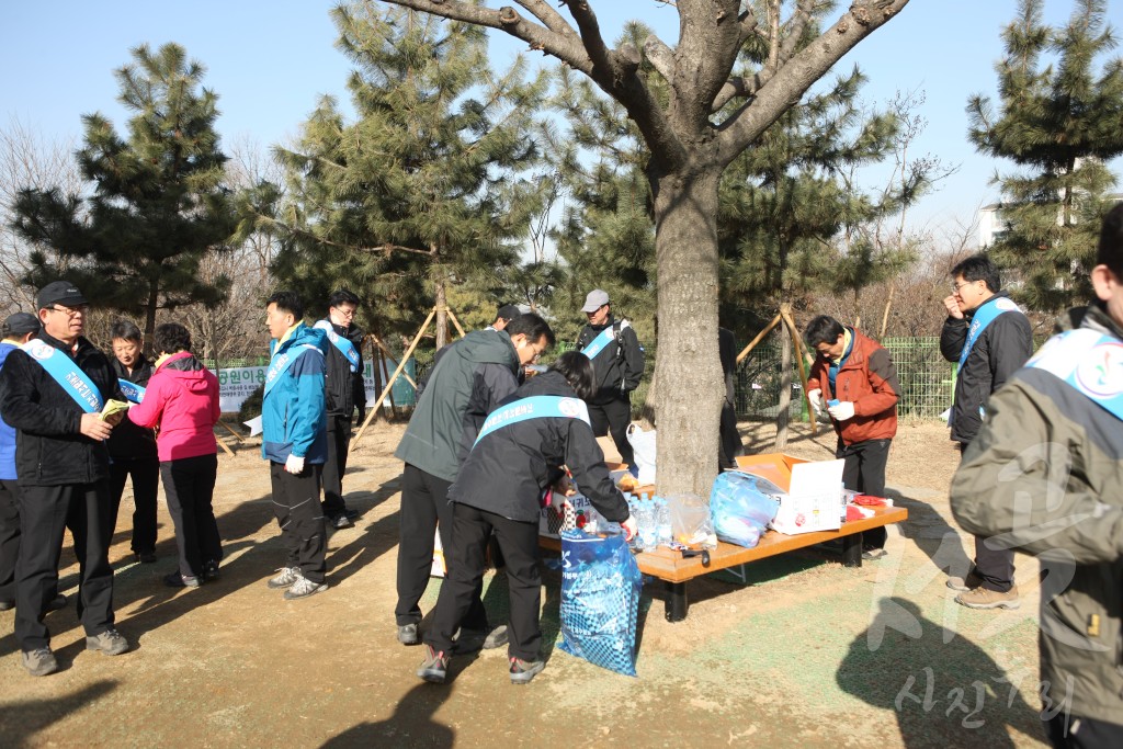 본청 간부공무원 자연보호 활동 및 등반대회