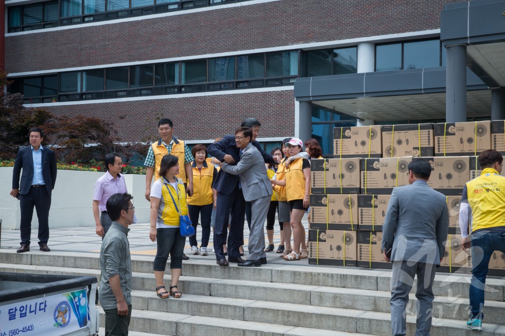 수와진 사랑더하기 봉사단 선풍기 전달식