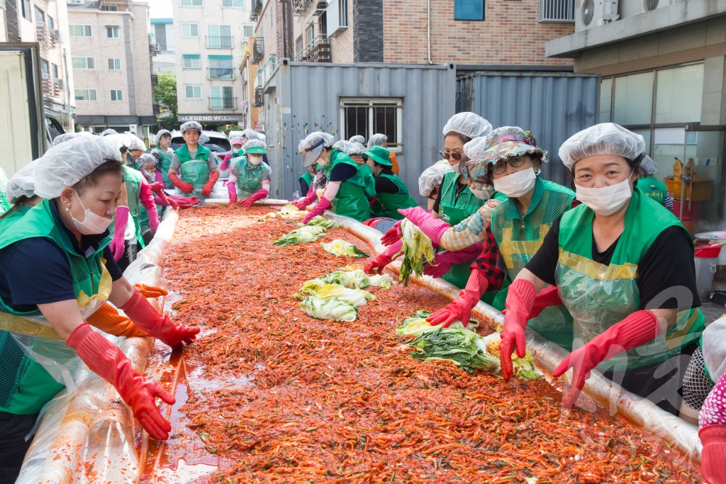 서구새마을회 계절김치 나눔행사