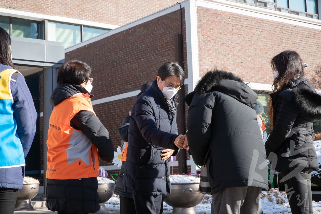 한국중부발전 사회봉사협의회 물품 전달식