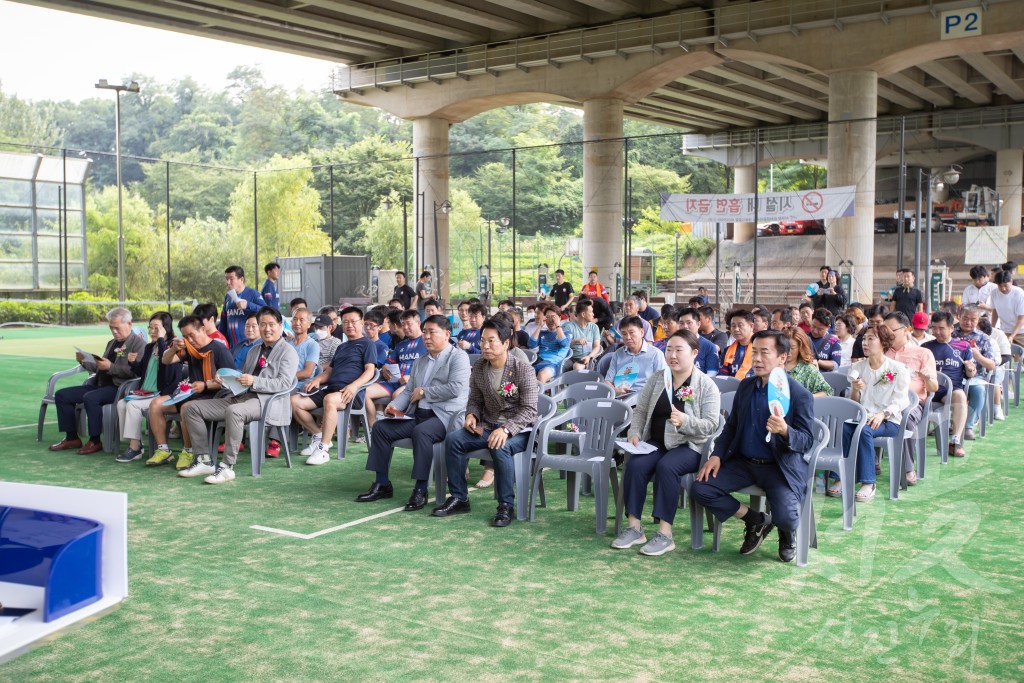 국제대로 교량하부 족구장 개장식